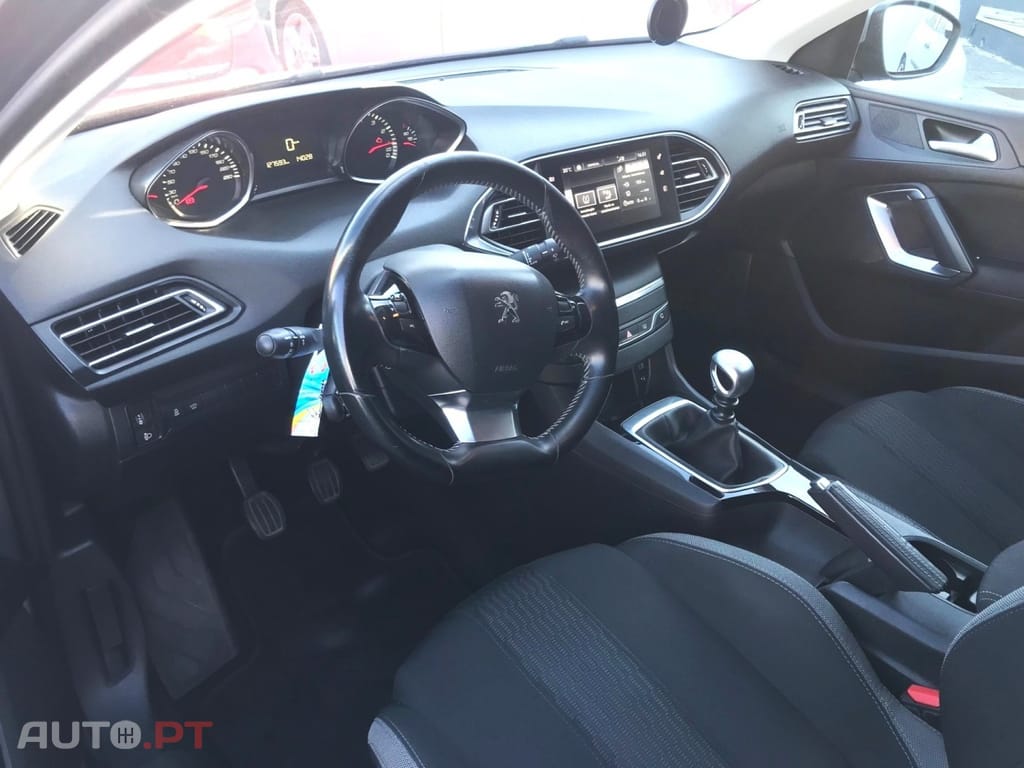 Peugeot 308 PureTech 130 Stop & Start Style