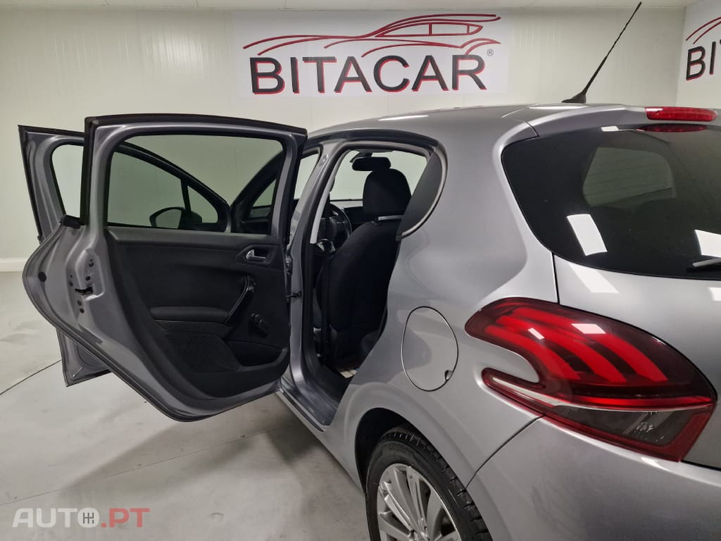 Peugeot 208 1.5 BLUEHDI 102CV SIGNATURE GPS CAMARA TRASEIRA