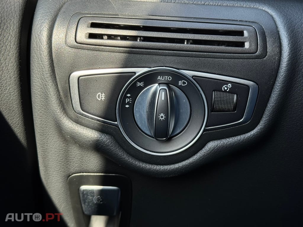 Mercedes-Benz V 300 d Longo Avantgarde