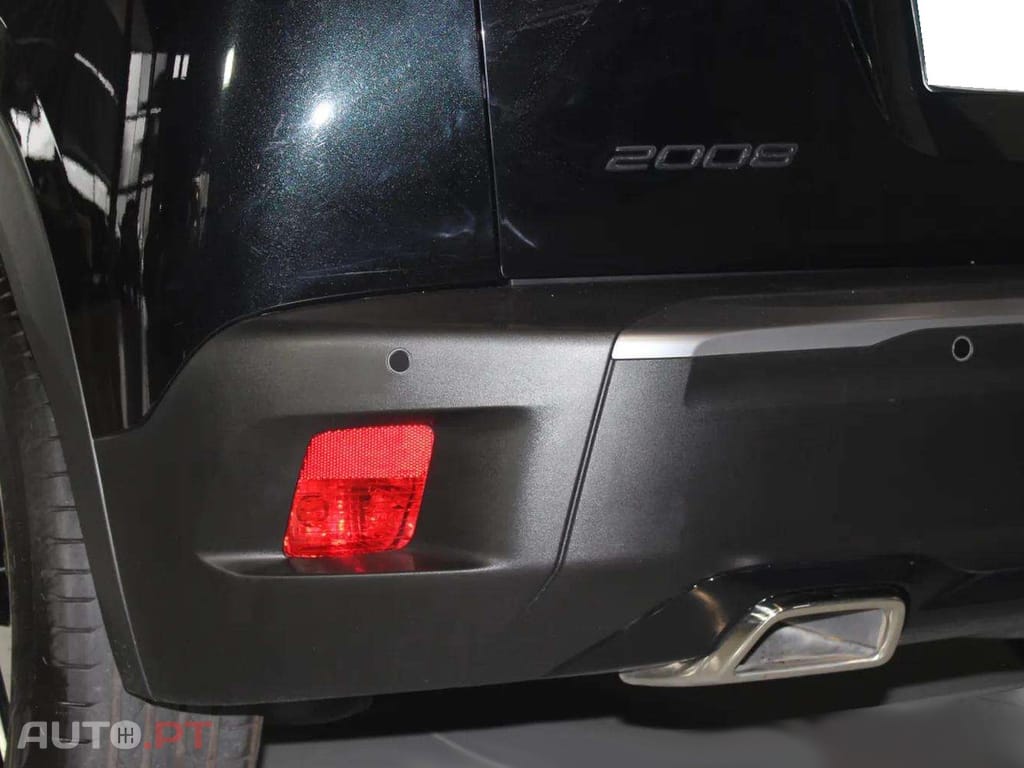 Peugeot 2008 1.2 Hybrid Allure e-DCS6