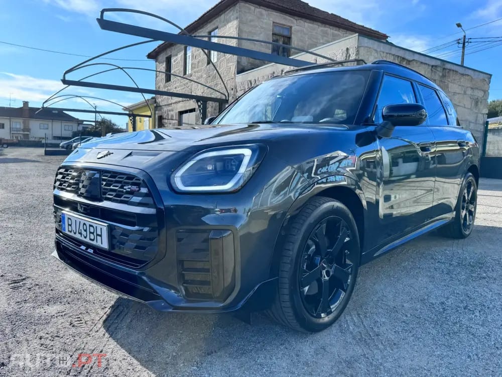 MINI Countryman John Cooper Works Auto