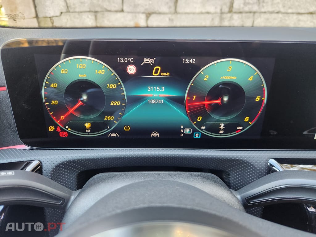 Mercedes-Benz CLA 200 d Shooting Brake 8G-DCT AMG Line