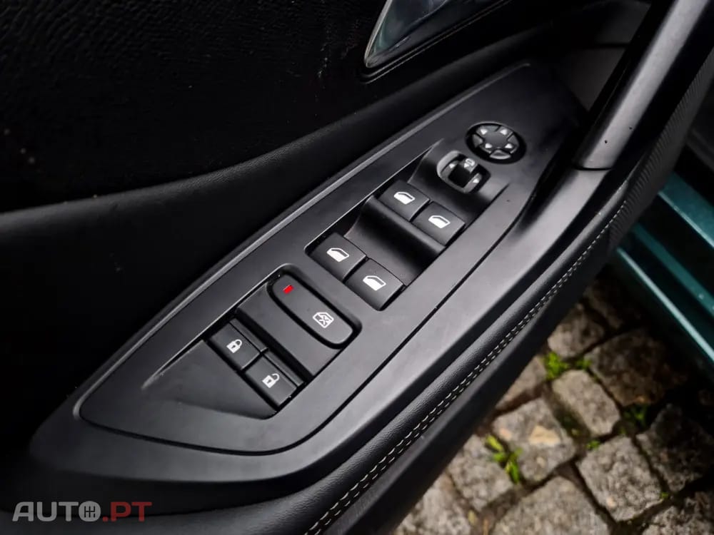 Peugeot 308 SW BlueHDi 130 EAT8 Allure