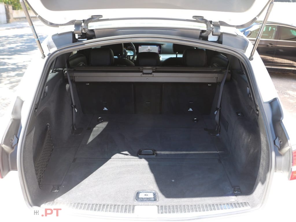 Mercedes-Benz E 220 d AMG Line 7L