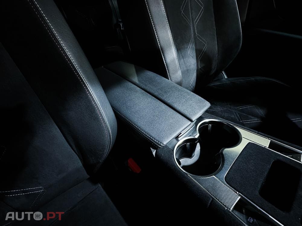 DS DS7 Crossback E-Tense Performance Line EAT8