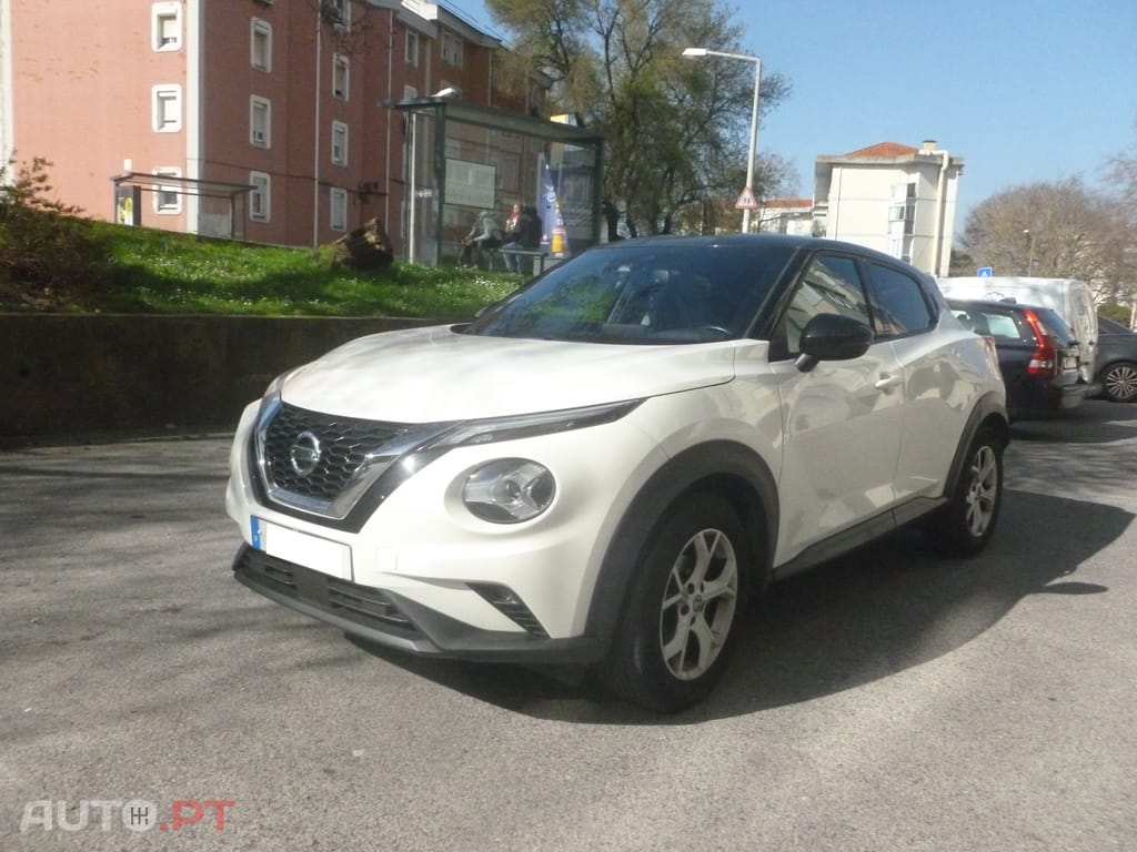 Nissan Juke 1.0 DIG-T N-Connecta Auto
