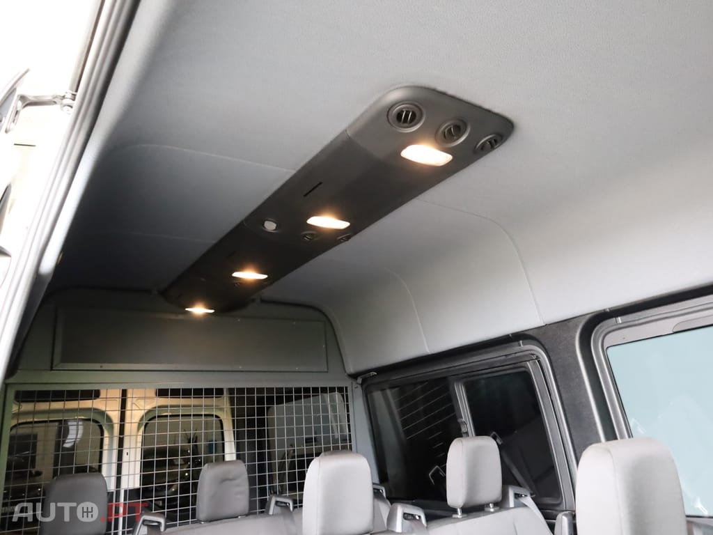 Mercedes-Benz Sprinter 315 CDI/43 Luxo (2+2+2+3)