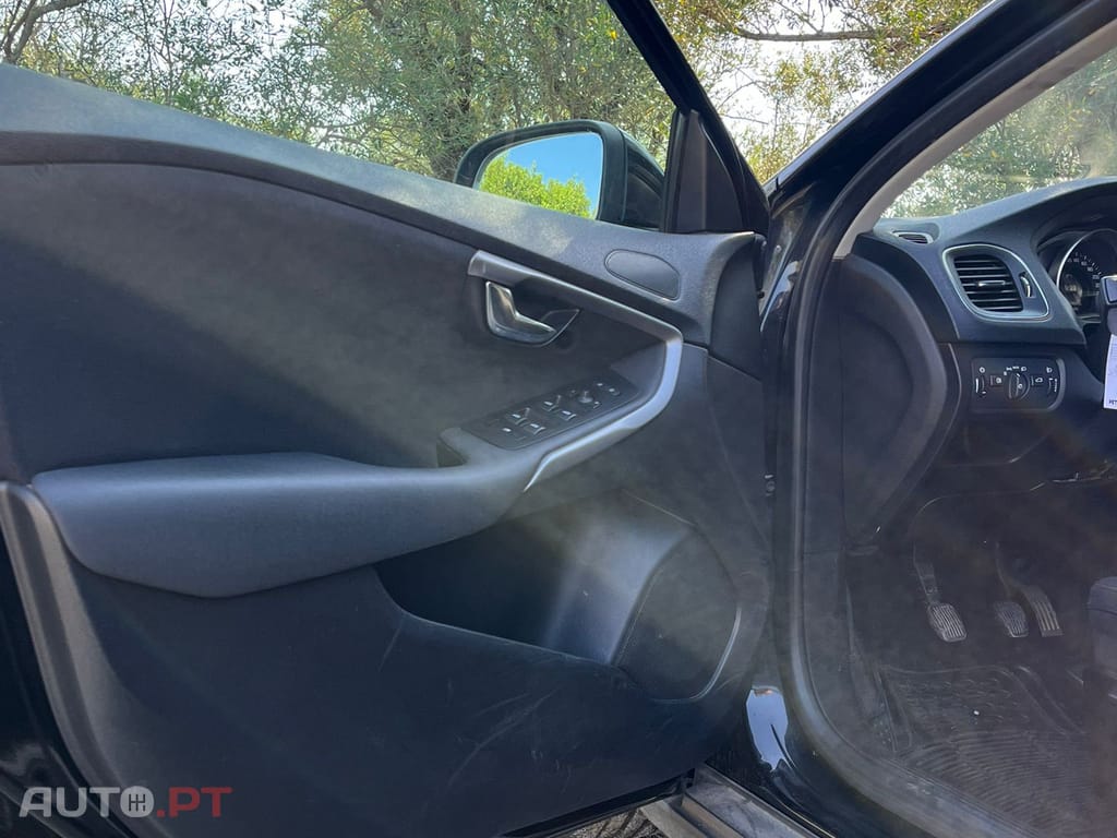 Volvo V40 Cross Country cross country