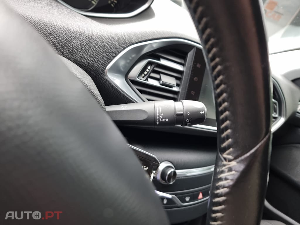 Peugeot 308 1.2 PureTech Access