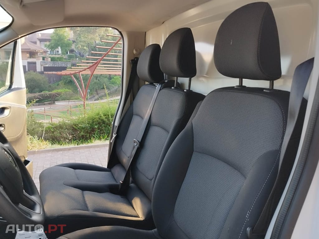 Renault Trafic 2.0 dCi L2H1 1.0T Grand Zen