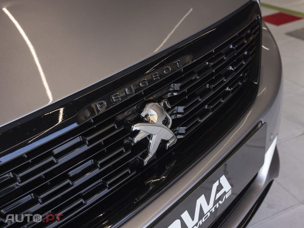 Peugeot 308 1.2 PureTech Business Line