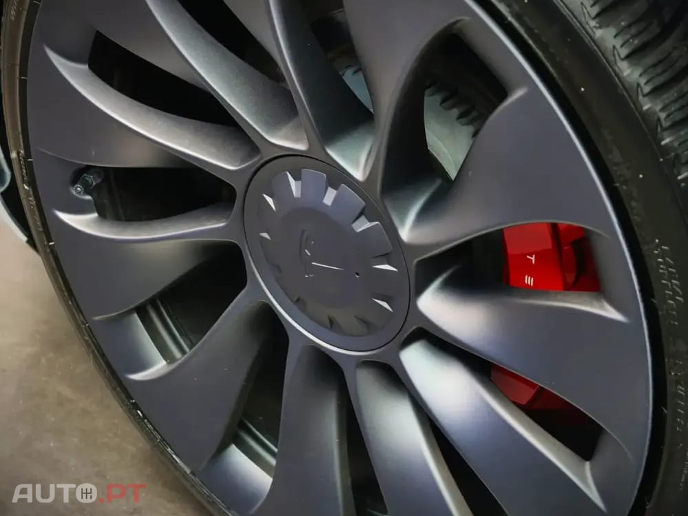 Tesla Model 3 Performance Tração Integral