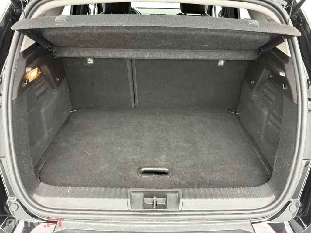 Renault Captur 1.6 E-Tech Hybrid Evolution