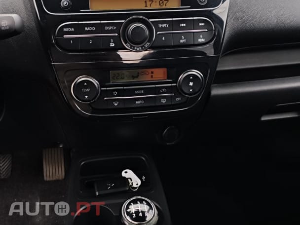 Mitsubishi Space Star 1.2 Intense Connect Edition