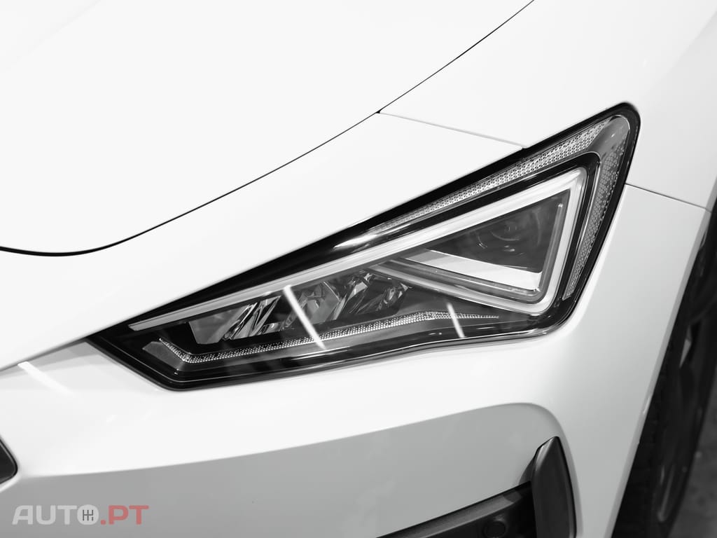 Cupra Leon 1.4 e-Hybrid VZ DSG