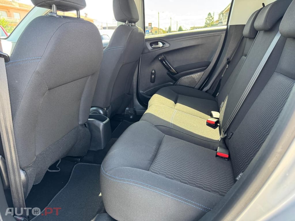 Peugeot 208 1.2 PureTech Style
