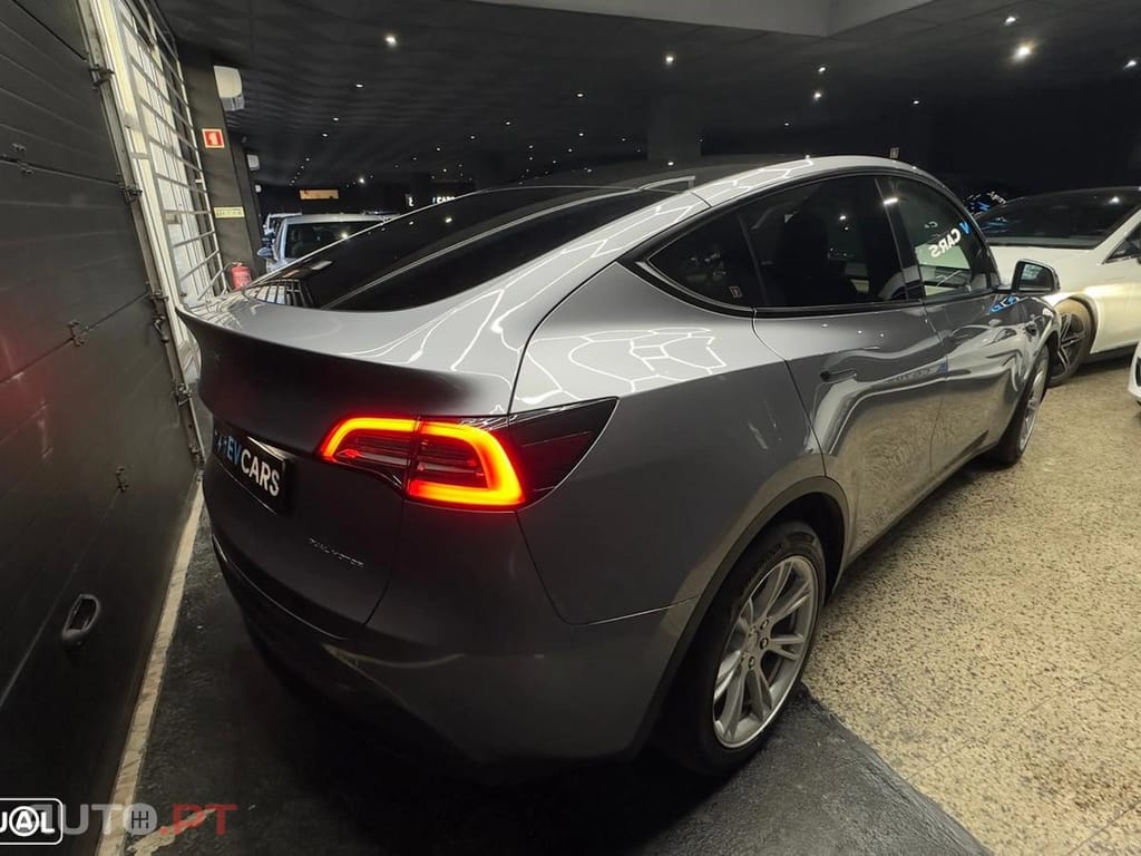 Tesla Model Y Long Range Tração Integral