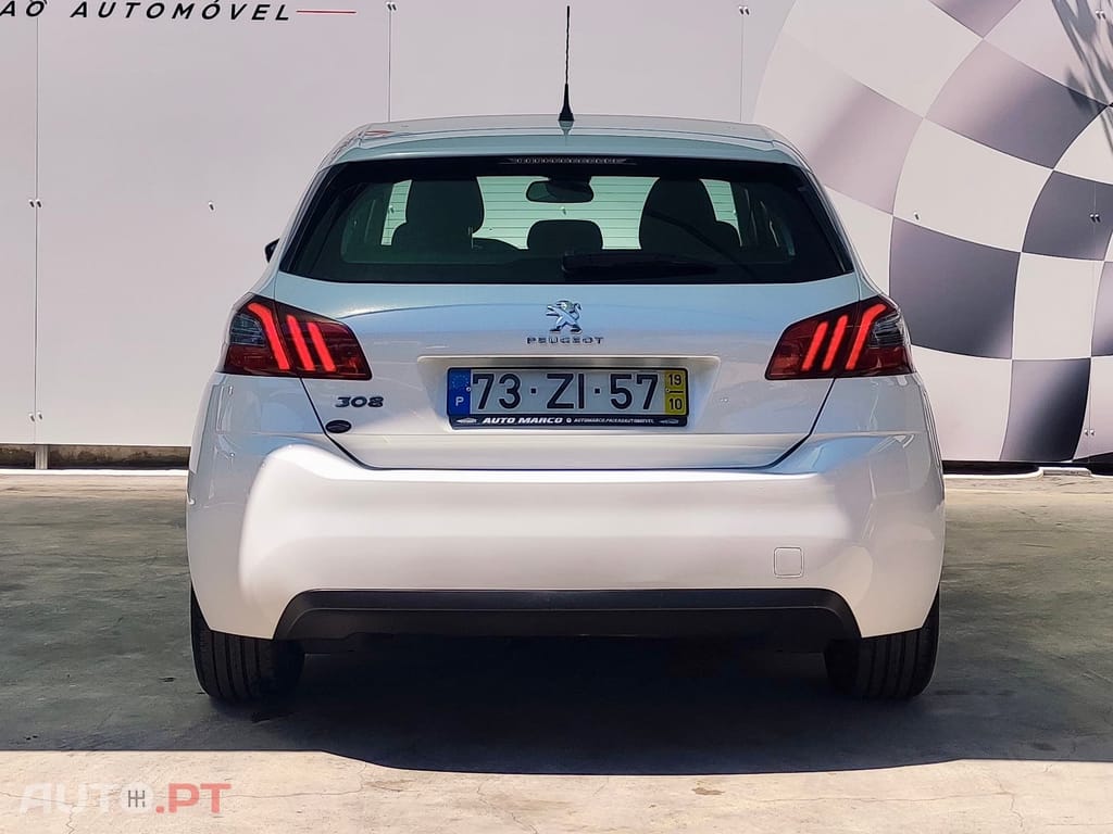 Peugeot 308 1.5 BlueHDi Business Line