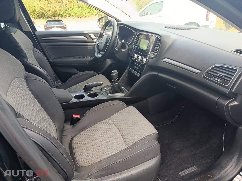 Renault Mégane 1.5 Blue dCi Limited C/PM+Pneu