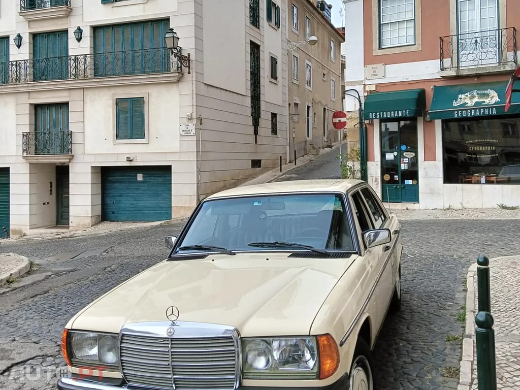 Mercedes-Benz 300 D (w123)