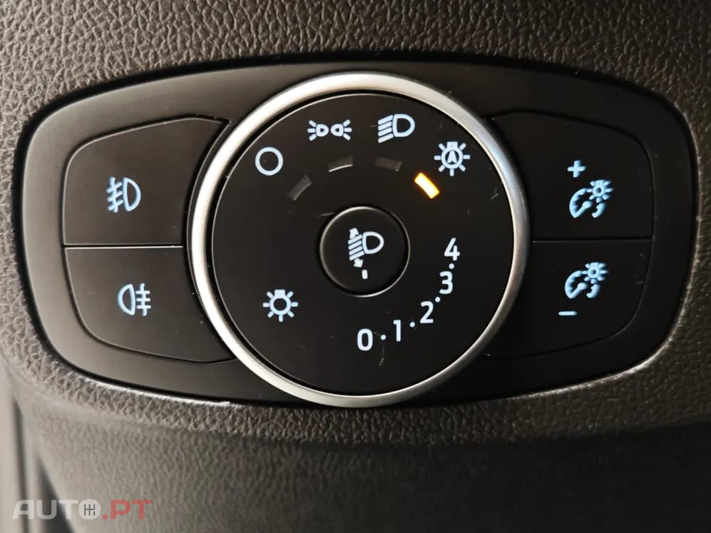 Ford Focus SW 1.0 EcoBoost MHEV Connected