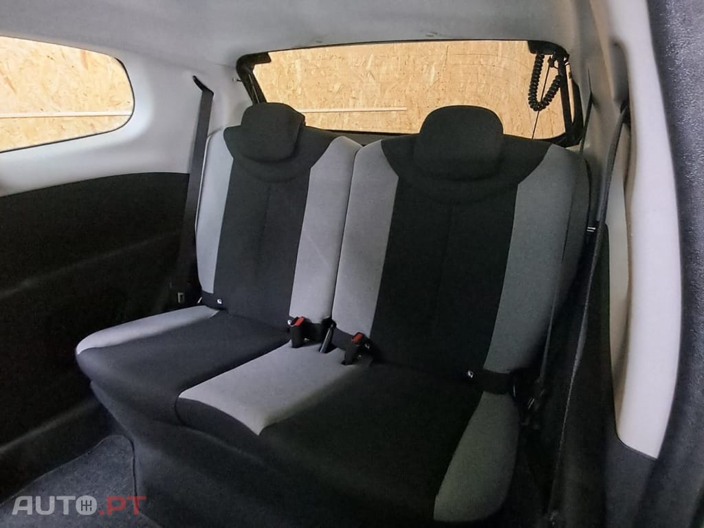 Citroen C1 1.2 VTi Shine