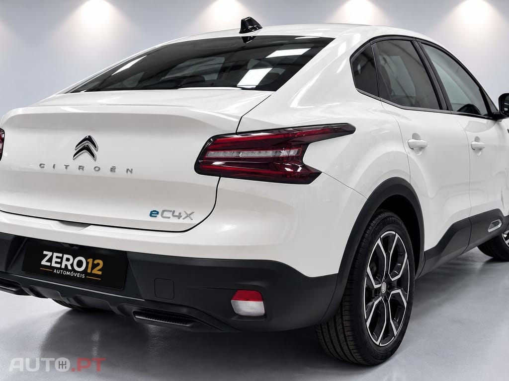 Citroen C4 e-C4 136 PLUS
