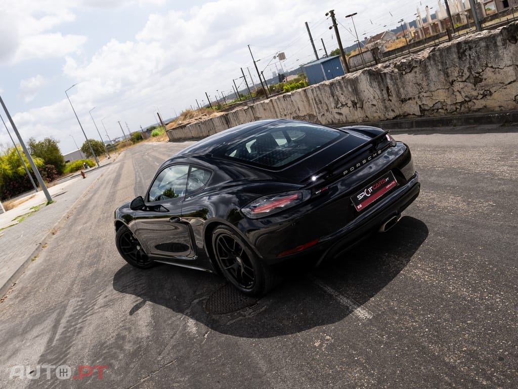 Porsche 718 2.0 T PDK