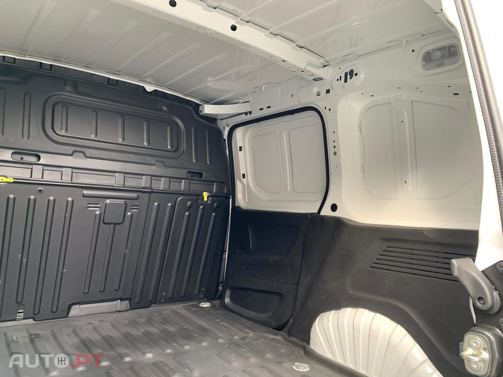 Peugeot Partner 1.5 BlueHDi Premium Standard