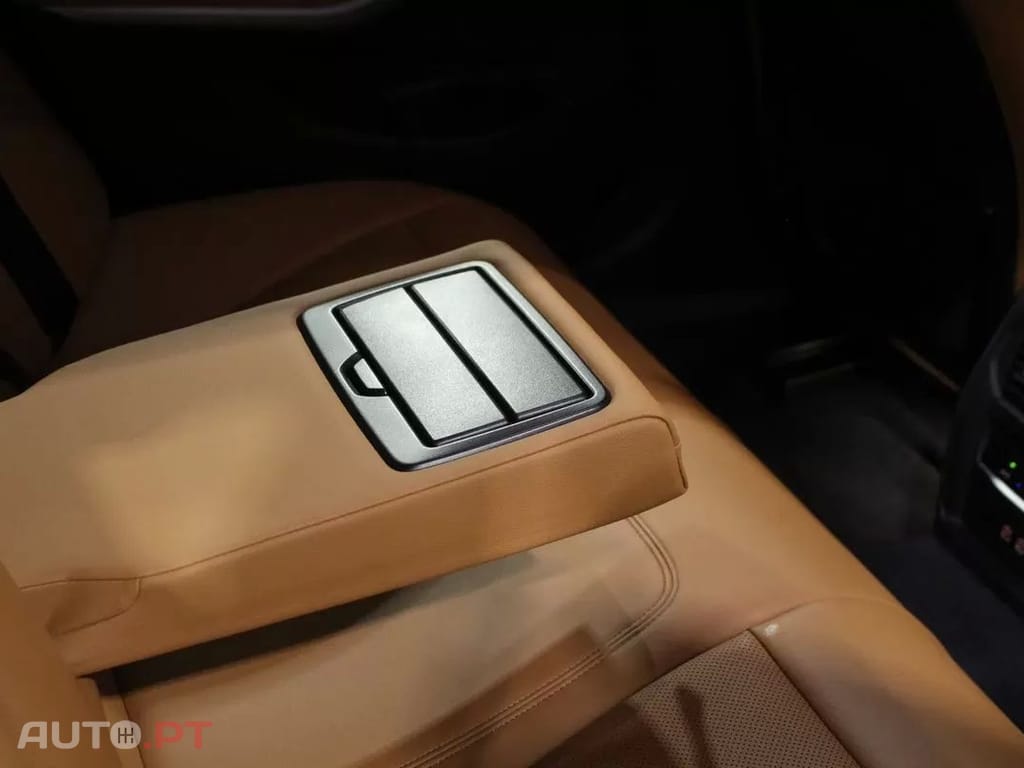 BMW 320 e Line Sport Auto