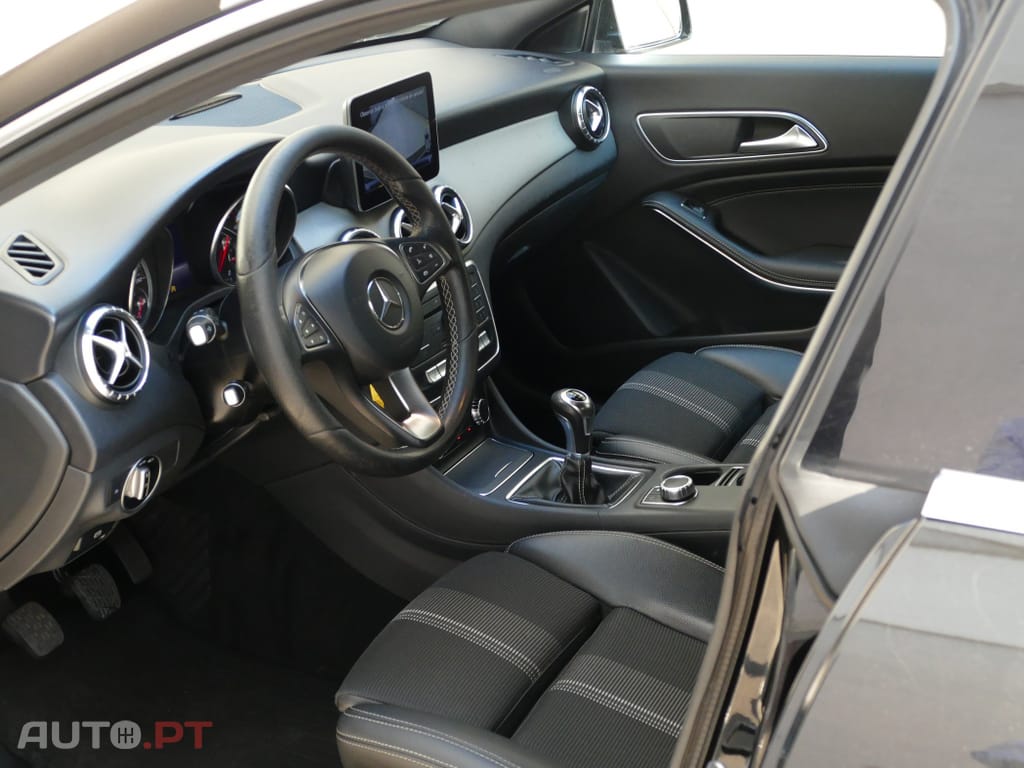 Mercedes-Benz CLA 180 d Shooting Brake Urban