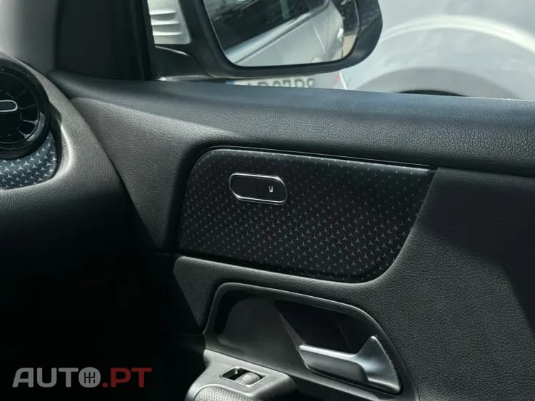 Mercedes-Benz GLA 180 d Style