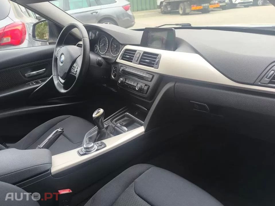 BMW 318 d xDrive Line Luxury