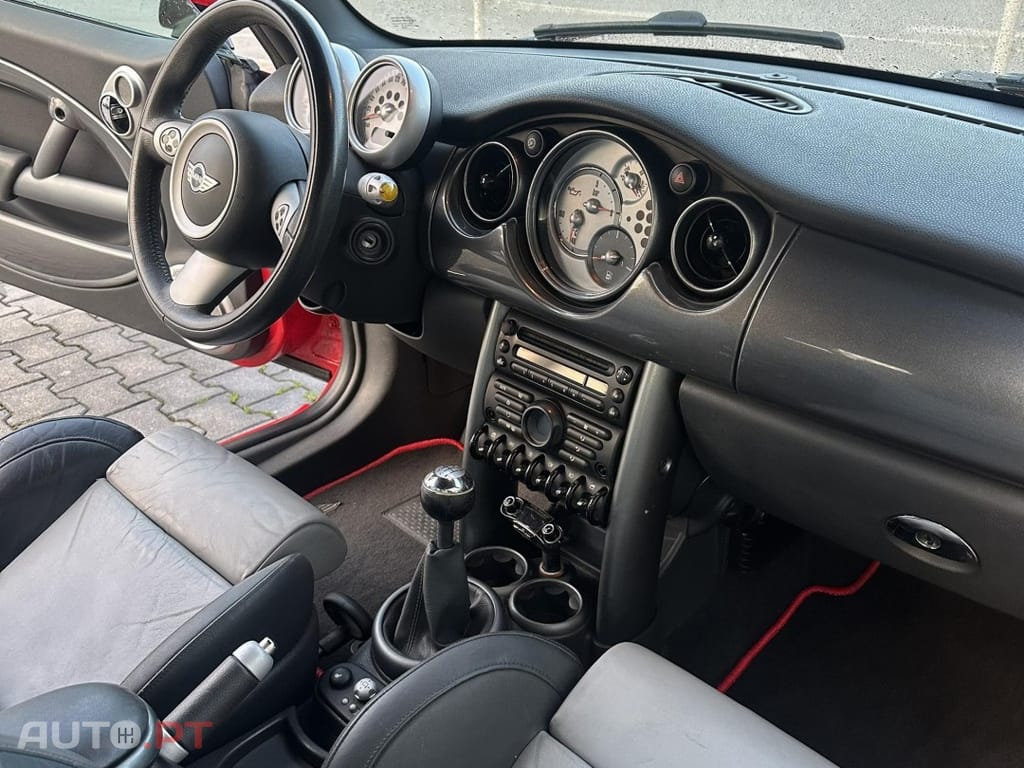 MINI Cabrio John Cooper Works