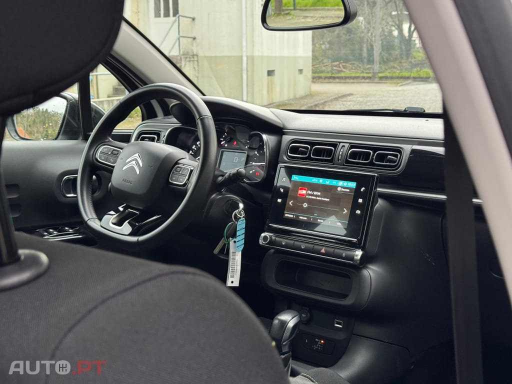 Citroen C3 1.2 PureTech Shine EAT6