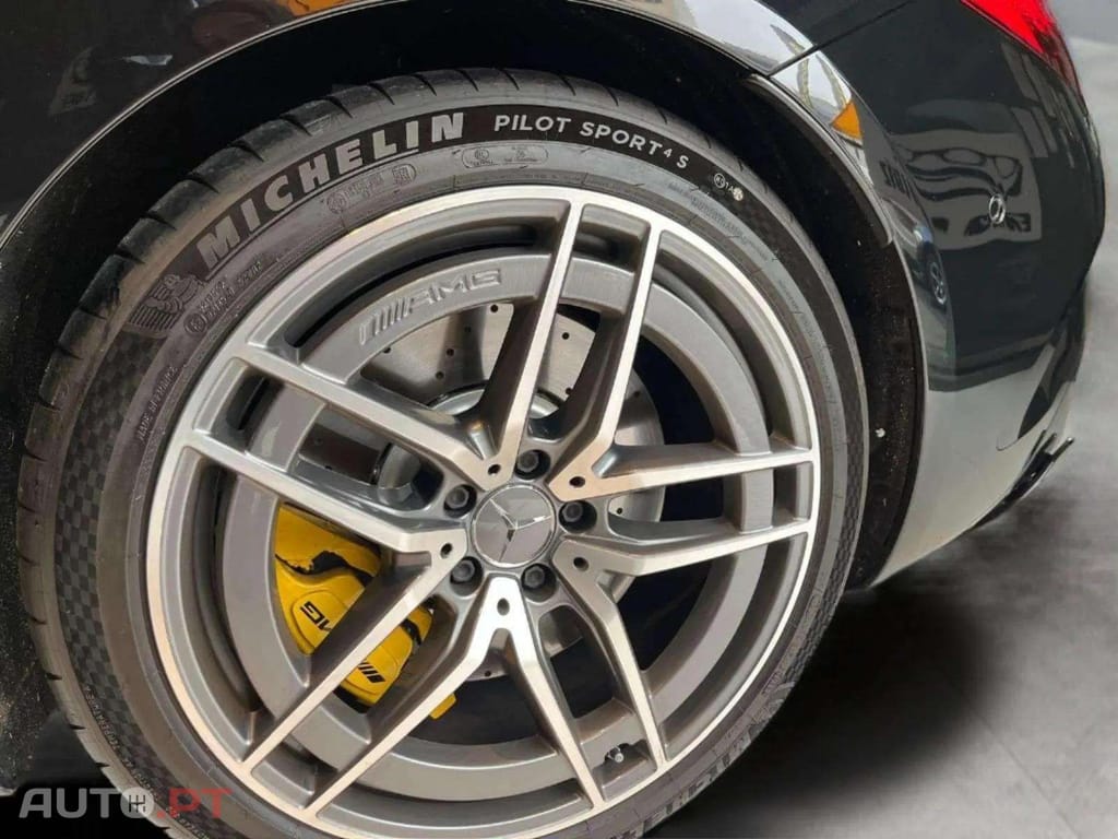 Mercedes-Benz SL 63 AMG 4MATIC+
