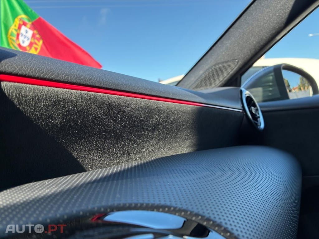 Mercedes-Benz A 250 e AMG Line