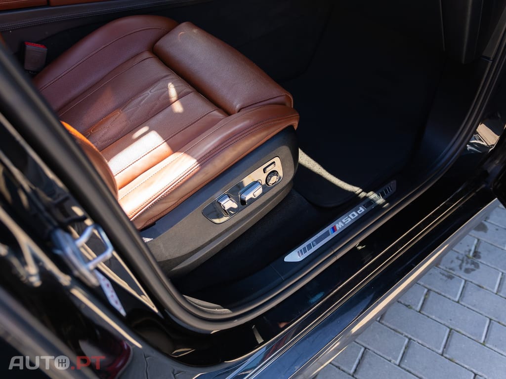 BMW X7 M50d