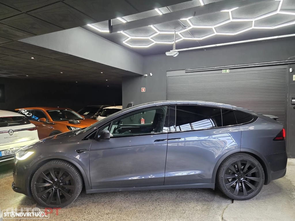 Tesla Model X Plaid AWD