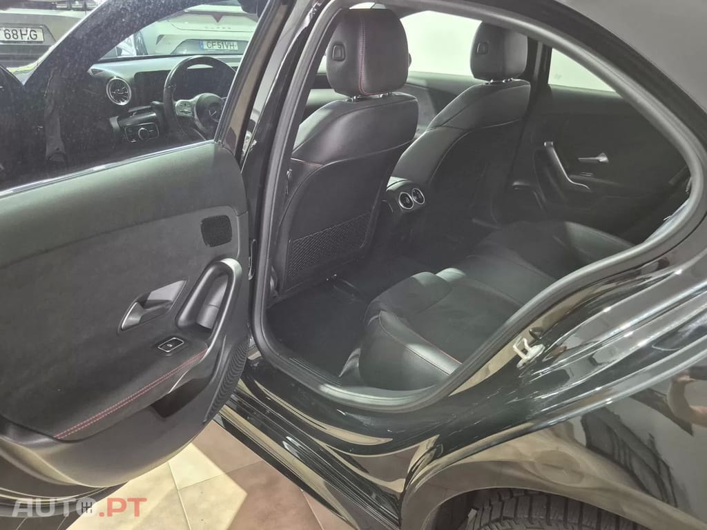 Mercedes-Benz A 250 e AMG Line