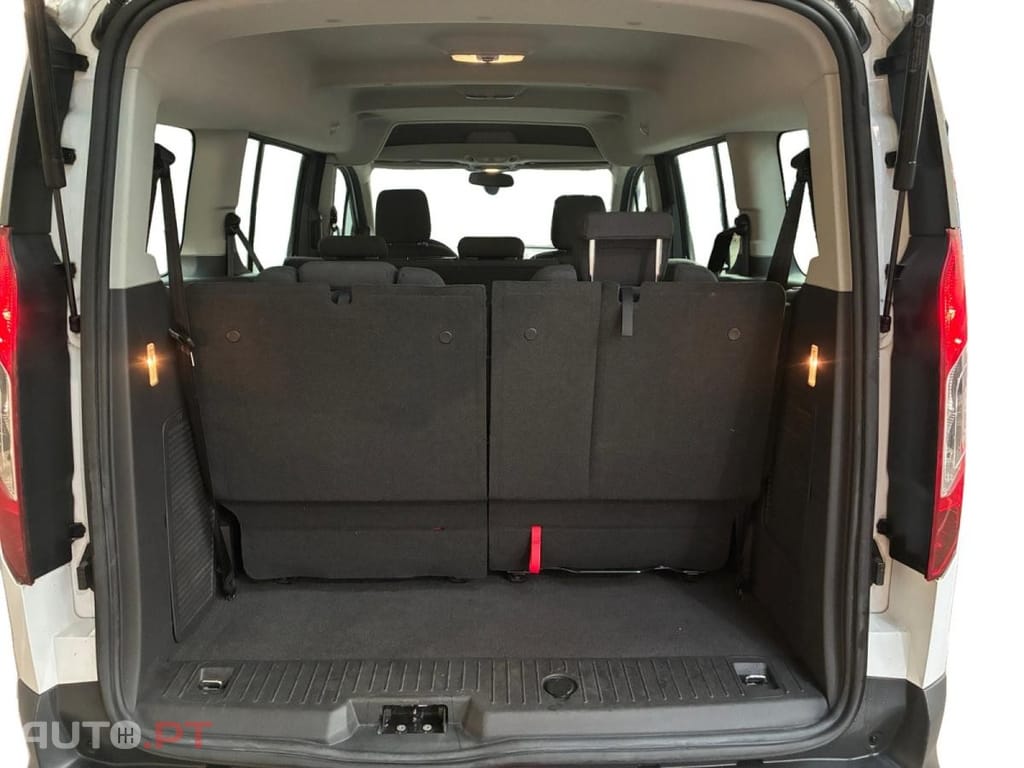 Ford Tourneo Grand 1.5 TDCi Trend Powershift