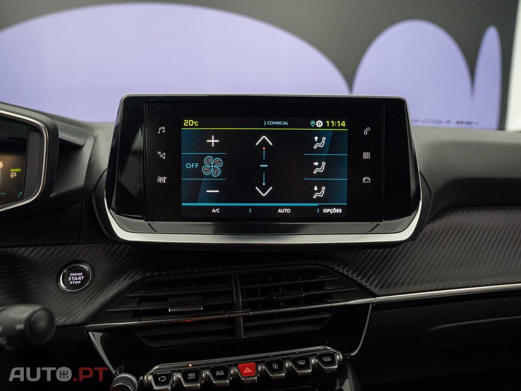 Peugeot E-2008 50 kWh Allure Pack