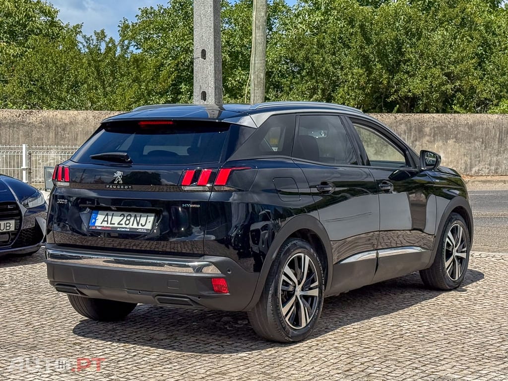 Peugeot 3008 1.6 Hybrid Allure e-EAT8