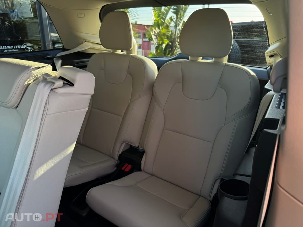 Volvo XC90 2.0 T8 PHEV Core AWD