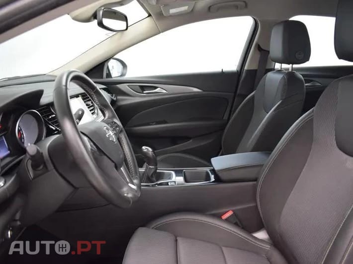 Opel Insignia 1.6 CDTi Innovation