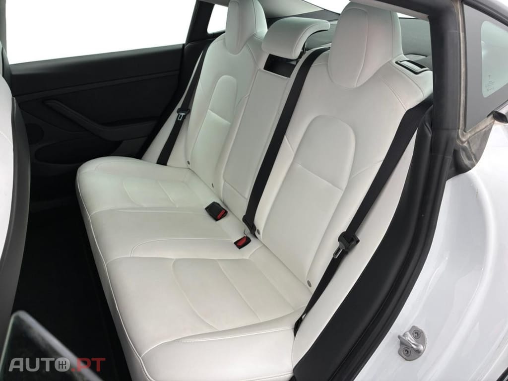 Tesla Model 3 Long-Range Dual Motor AWD