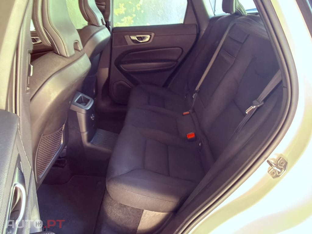 Volvo XC60 2.0 T6 PHEV Inscription Expression AWD