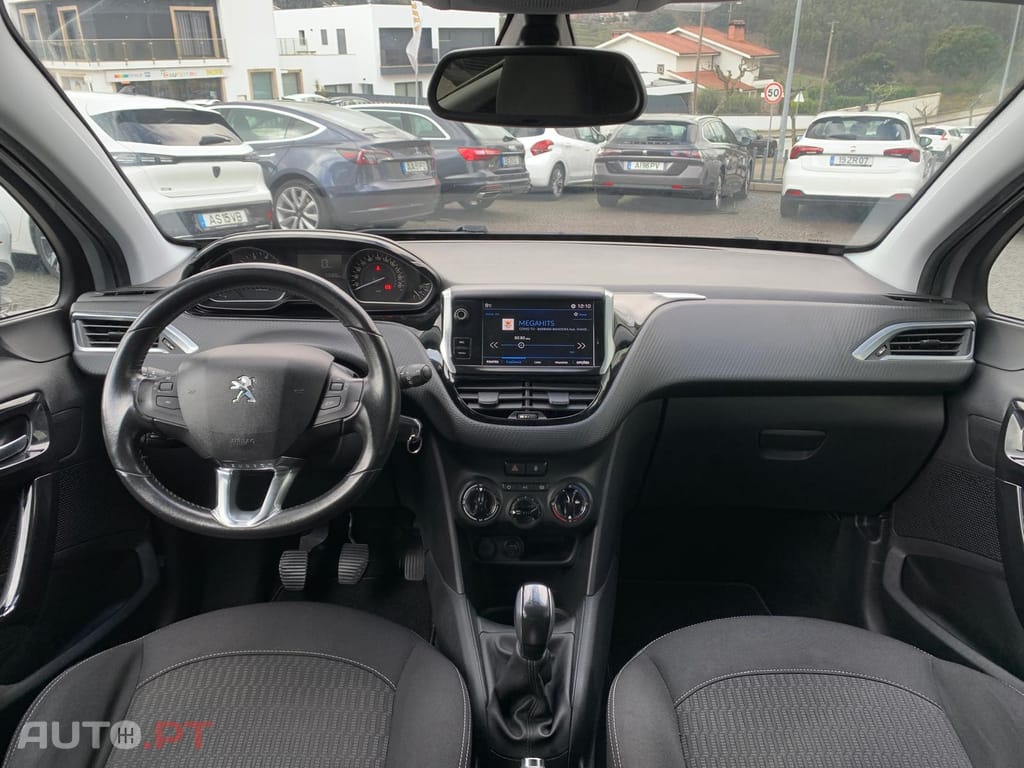 Peugeot 208 1.2 PureTech Style