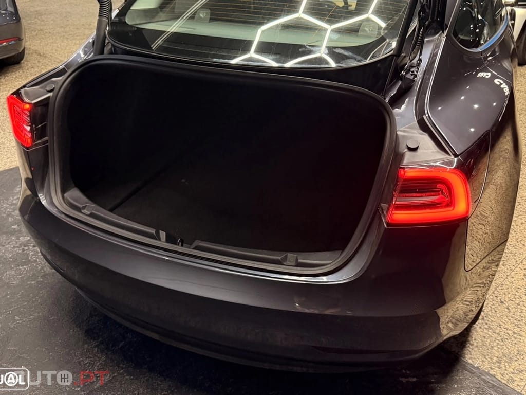 Tesla Model 3 Long Range Tração Integral