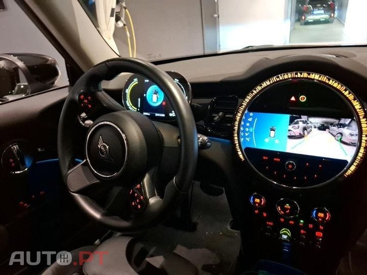 MINI Cooper Cooper SE